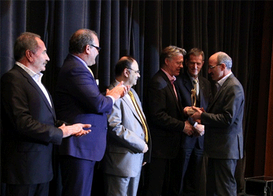 اعطای نشان مجمع جهانی نشان منتخب به ایرانسل