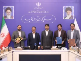 وزیر ارتباطات: تجربه بین‌المللی و بومی ایرانسل عامل بهبود خدمات اداری به مردم می‌شود